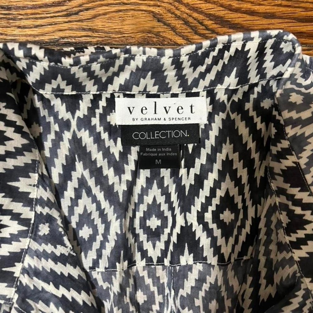 Funky Button Up Blouse - Picture 3 of 4